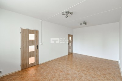 nabízí, pronájem, byty 2+1 Průběžná 606, Milovice - Mladá