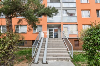 Pronájem, Byty 2+kk,  m2 - Praha - Horní Měcholupy