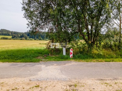 Stavební pozemek o výměře 1 048 m2, Černá v Pošumaví