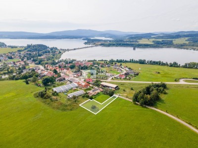 Stavební pozemek o výměře 1 048 m2, Černá v Pošumaví