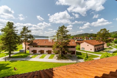 Apartmán o dispozici 3+kk s balkonem přímo na Lipně