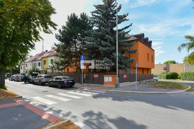 Pronájem, Byty 3+kk, 82 m2 - Praha - Střížkov