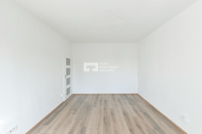 Pronájem, Byty 2+1,  51m2 - Praha - Strašnice