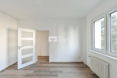 Pronájem, Byty 2+1,  51m2 - Praha - Strašnice