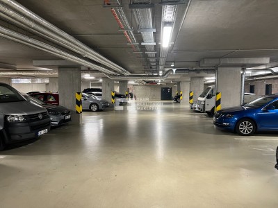 Prodej, Garáže, 12 m2 - Praha - Strašnice