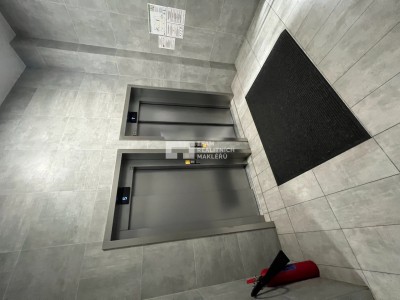 Prodej, Garáže, 12 m2 - Praha - Strašnice
