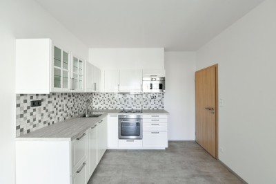 Pronájem, Byty 1+kk, 41m2 - Praha - Hlubočepy