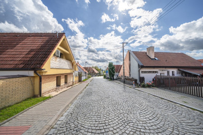 Výjimečný rodinný dům 280 m², Ondřejov