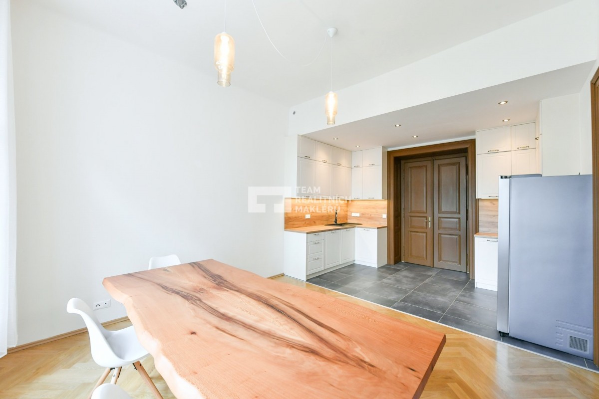 Pronájem, Byty 4+kk,  102m2 - Praha - Karlín